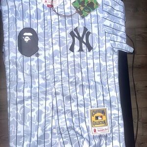 A Bathing Ape (BAPE) x Mitchell & Ness Yankees Jersey